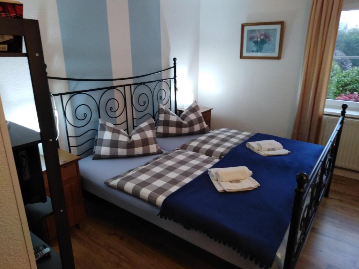 Landhaus Edelweiss Bed&Breakfast - Adults Only 伦斯泰希地区诺伊斯塔特 外观 照片