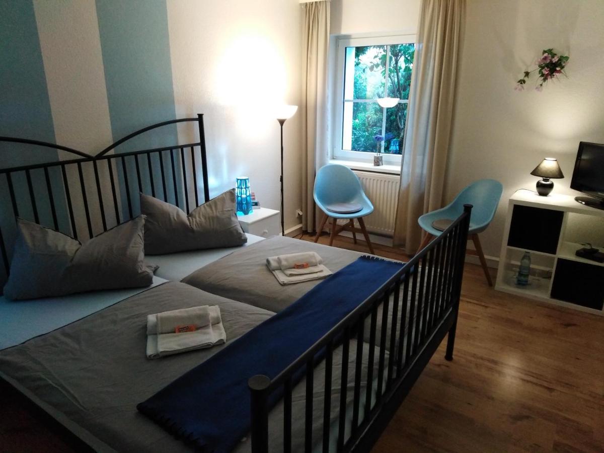 Landhaus Edelweiss Bed&Breakfast - Adults Only 伦斯泰希地区诺伊斯塔特 外观 照片