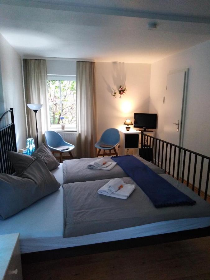 Landhaus Edelweiss Bed&Breakfast - Adults Only 伦斯泰希地区诺伊斯塔特 外观 照片